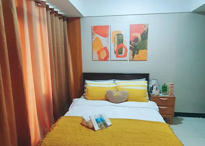 Queen V Staycation Tower C 4* Manila